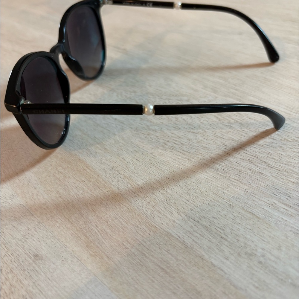 Chanel Sunglasses - Picture 4 of 11